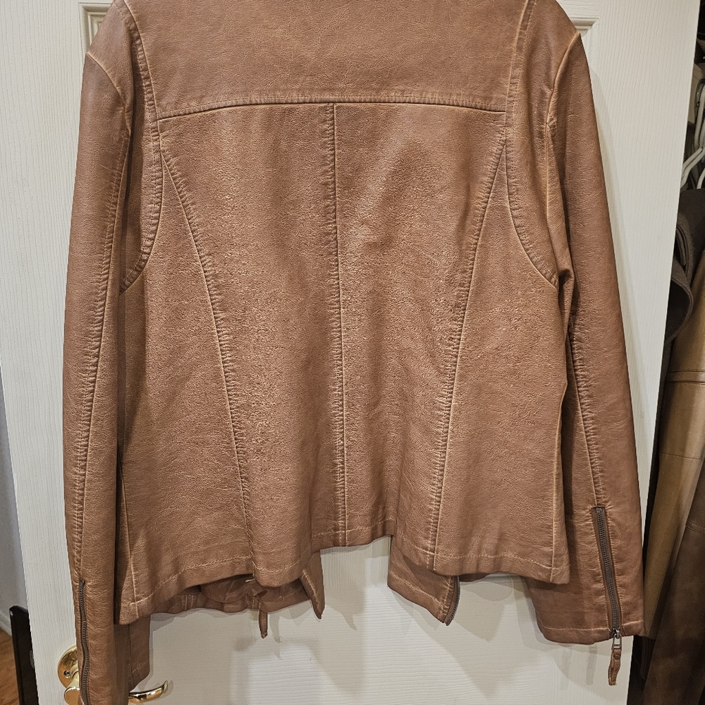MAX STUDIO JACKET - Picture 5 of 6
